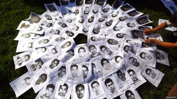 141015112950_iguala_students_624x351_reuters