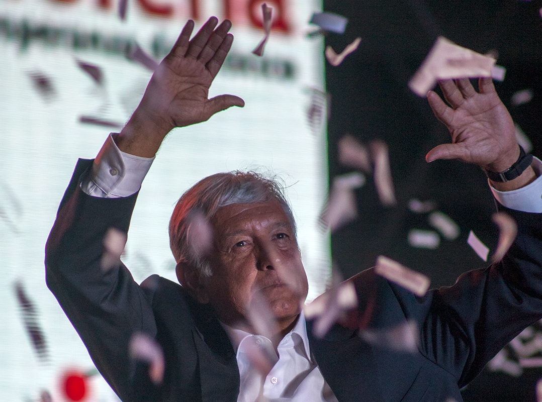 270618-amlo-azteca9-c-1078x800