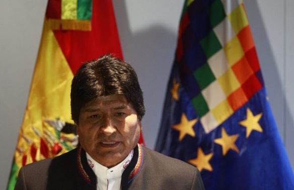 A_UNO_916458-900x584